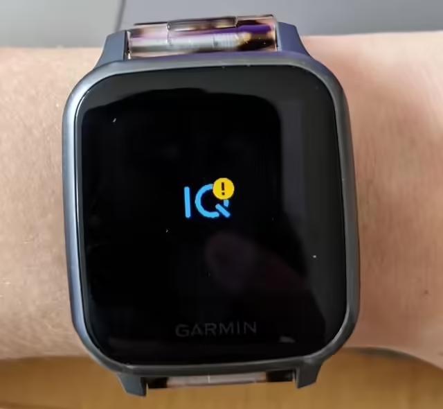部分佳明Garmin智能手表用户反馈更新固件后表盘崩溃