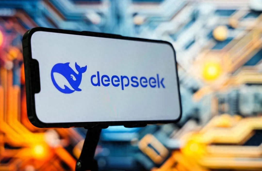 DeepSeek加码开源，清华浙大缘何成中国AI关键力量